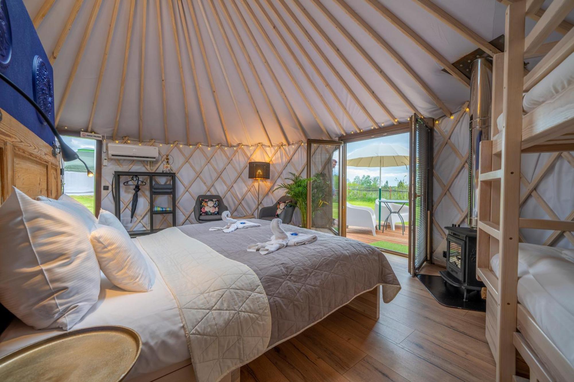 Dom W Domu - Izera Glamping Bed and Breakfast Gajowka  Δωμάτιο φωτογραφία