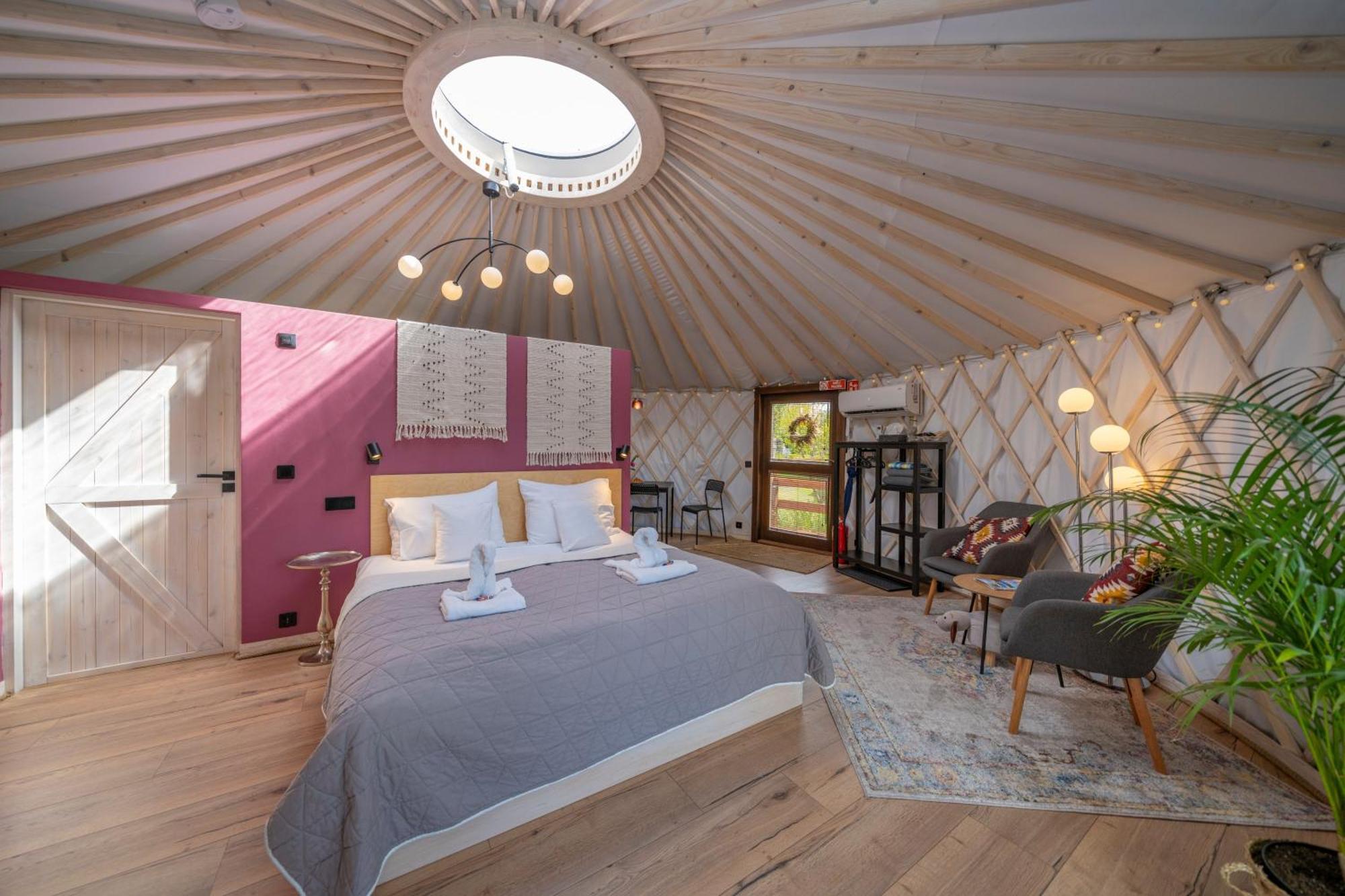 Dom W Domu - Izera Glamping Bed and Breakfast Gajowka  Δωμάτιο φωτογραφία